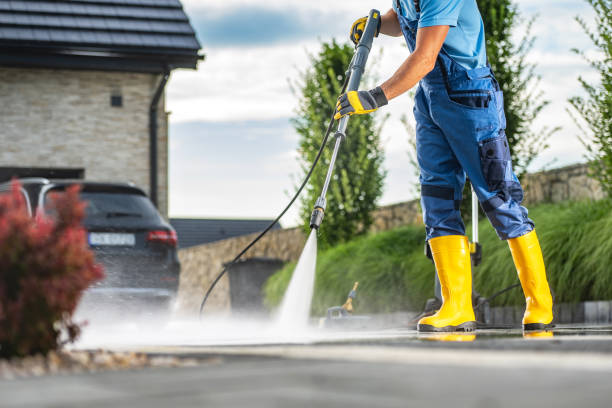 Best Sidewalk and Walkway Cleaning  in Miami, FL